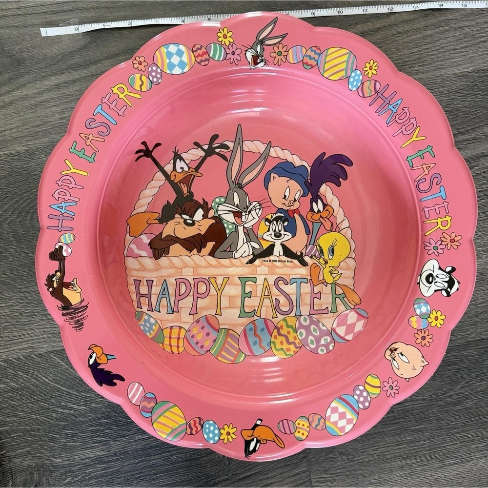 Vintage 1996 Looney Tunes Warner Brothers Happy Easter Plastic Candy Bowl Dish